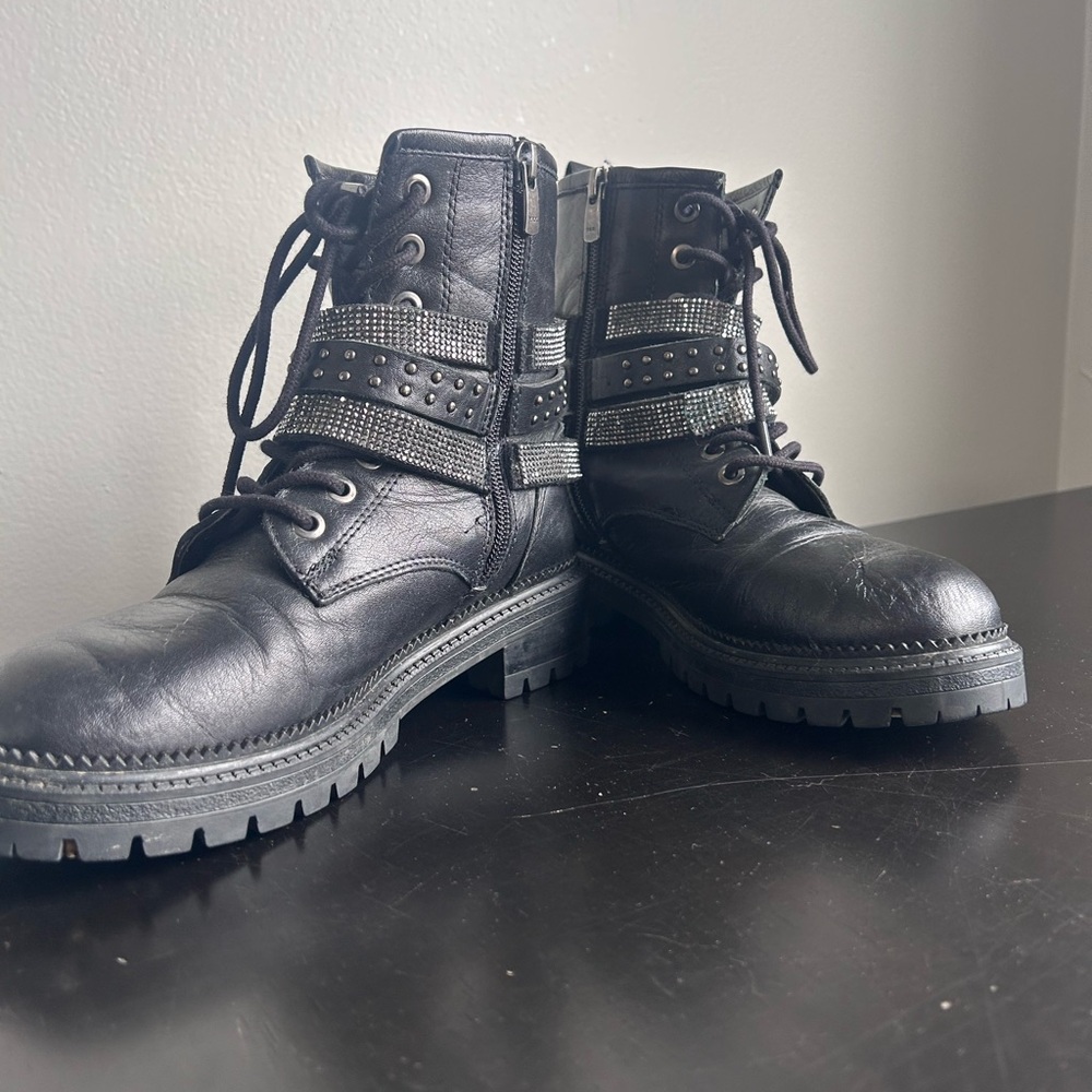 Steve Madden Captain Combat Boots Leather with Studded Rhinestone Straps Sz 36/6 - Picture 4 of 8
